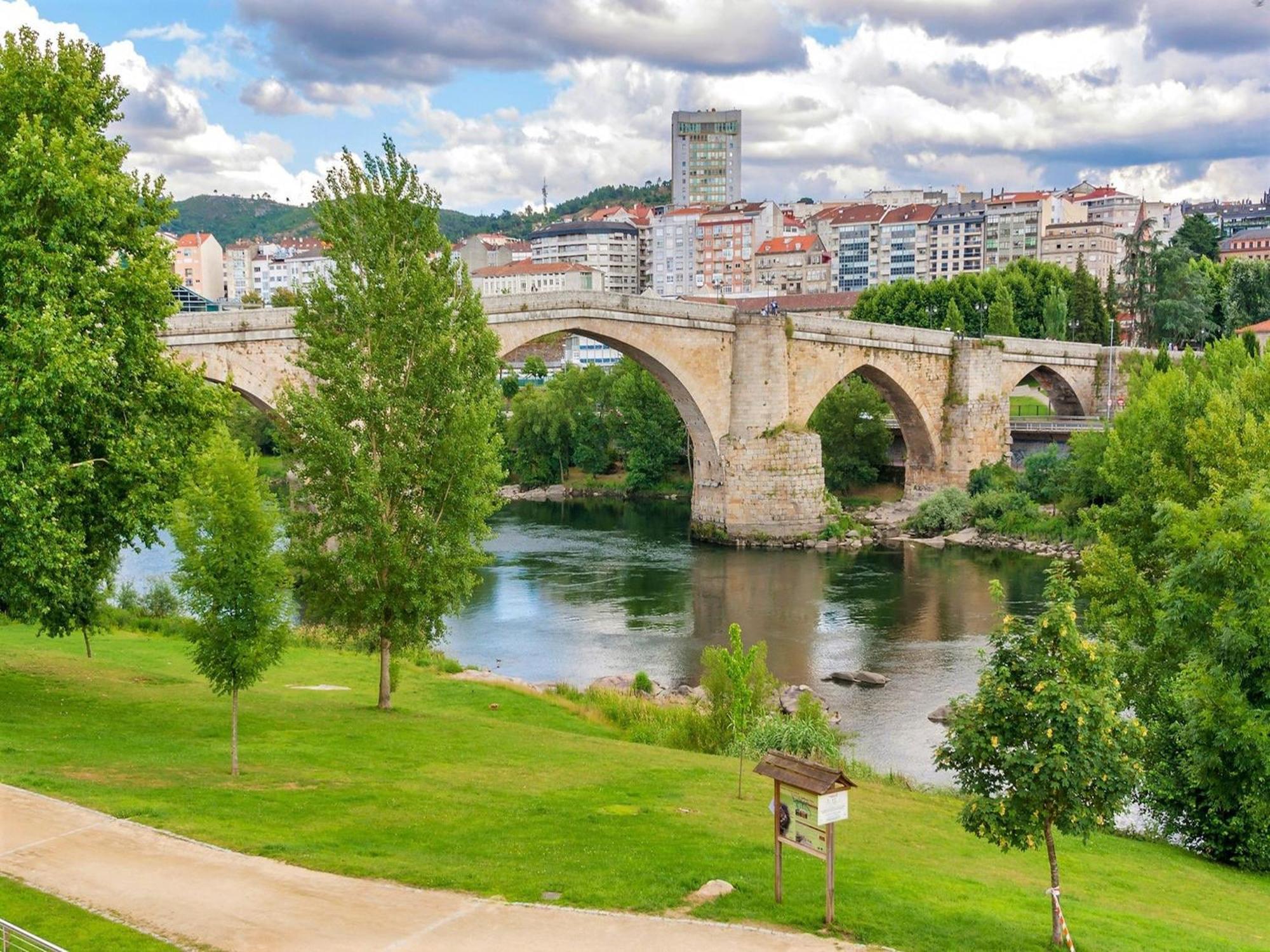 Charming Apartment In Ourense Overlooking The City Exteriér fotografie